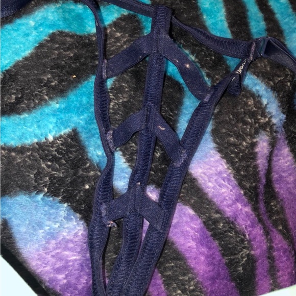 Victoria's Secret PINK strappy back bra - Picture 2 of 6